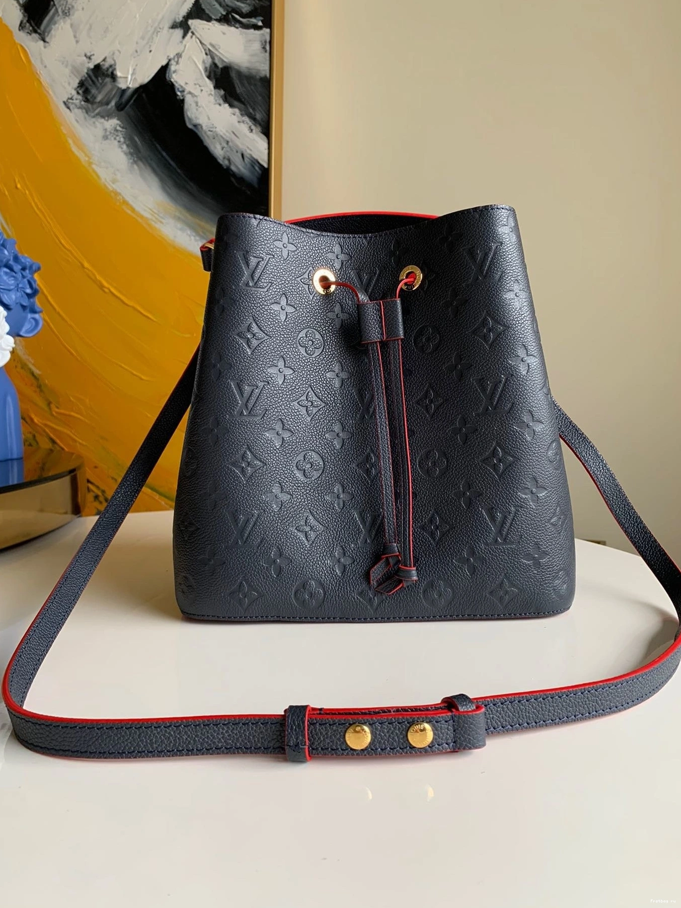 Frstbag ru LOUIS VUITTON MM NEONOE 0817